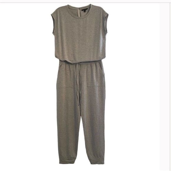 ❤️ Banana republic gray sleeveless cotton jersey cozy core jumpsuit size medium - Picture 2 of 9